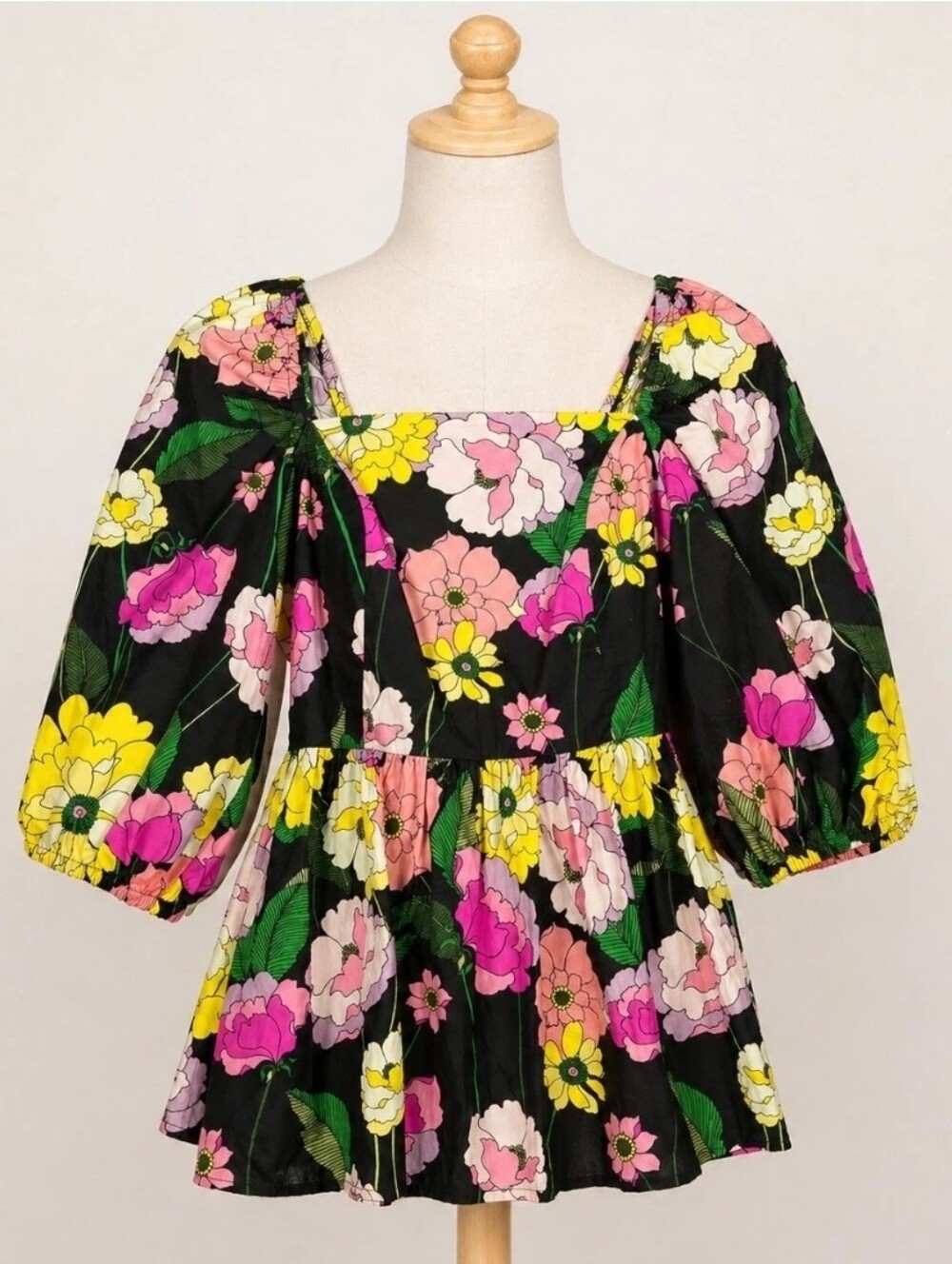 Johnny Was Jade Top Size Small Puff Sleeve Black Pink Floral Peplum Smocked